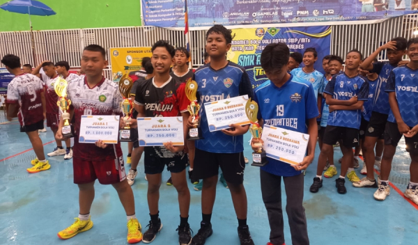 Sang Juara Volley SMP N 4 Brebes